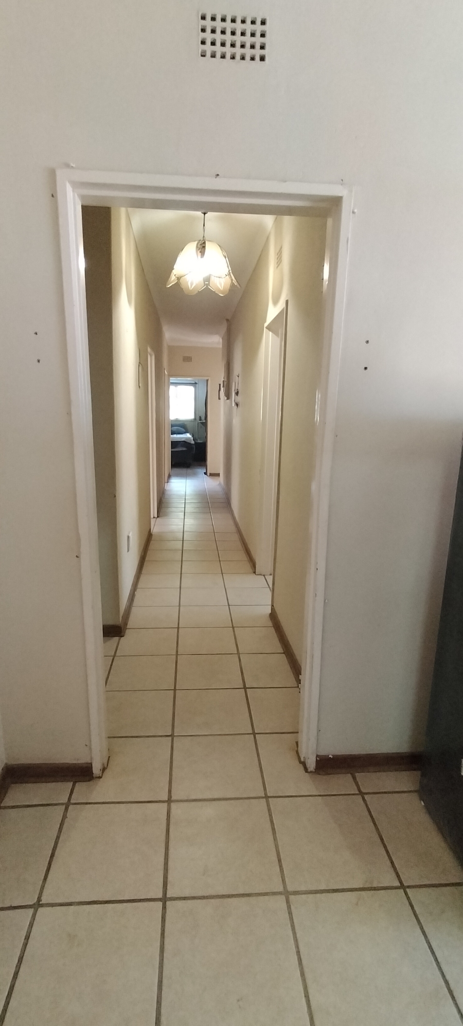 5 Bedroom Property for Sale in Jan Kempdorp Northern Cape